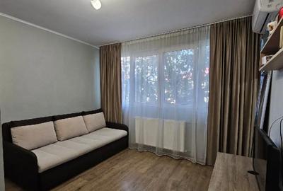 Apartament cu 2 camere decomandat, mobilat în Eroii Revoluției