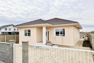 Casă individuală cu 4 camere în Moșnița Nouă