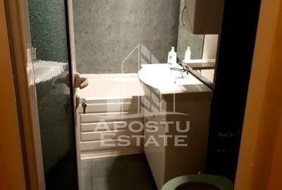 Apartament cu 2 camere,decomandat,in zona Intim. - 7