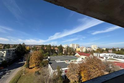 Apartament 2 camere 49 M? + balcon 10 M? cu priveliste Simeria - 1