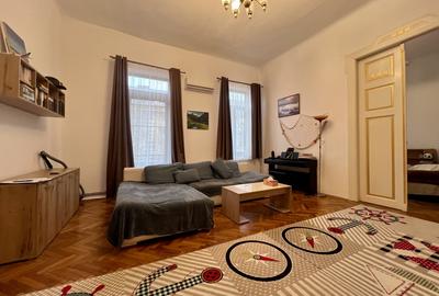 Apartament cu 3 camere semidecomandat, mobilat în Ultracentral