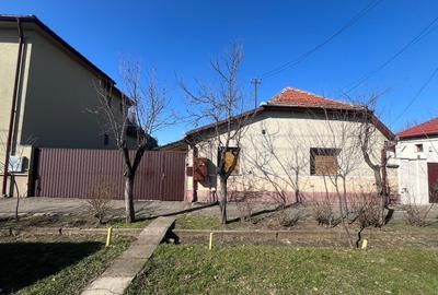 Casă de vânzare- 3 camere, teren total 796mp, front stradal 16,7m- Zona Grădiște - 2
