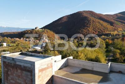 Vila premium Cisnadioara – panorama piscina infinity si teren 485 mp - 9