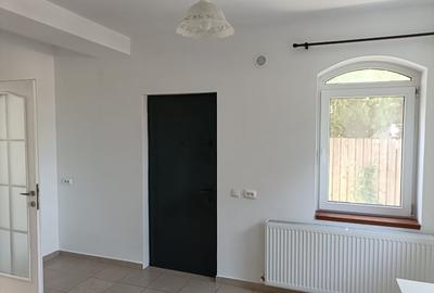 VILA DEOSEBITA cu GARAJ si PIVNITA - 3
