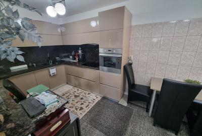 Bratianu  -casa cu deschidere pe colt - 18