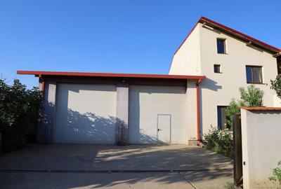 Casă individuală cu 4 camere în Central