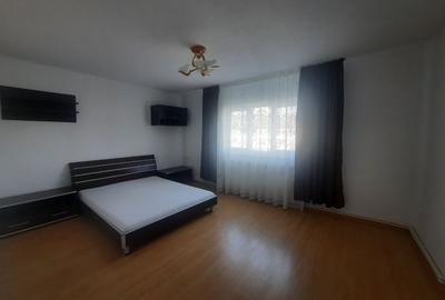 Apt 2 camere decomandat, 58 mp, Calea Romanului, de inchiriat, OMV, Cod 161711 - 1