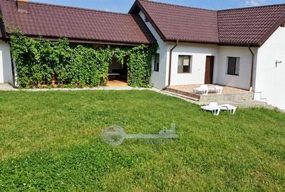 Casă cu 2 camere în Păcurari