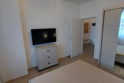 Apartament cu 3 camere,etaj intermediar,parcare subterana,zona  Cetatii - 4