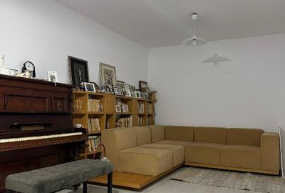 Casă individuală cu 5 camere în Colentina