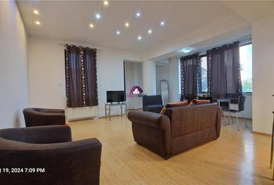 Apartament 2 camere de inchiriat, Polona-in vila -Marian - 1