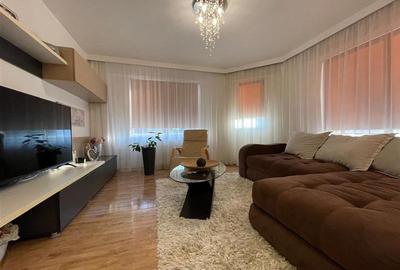 Apartament 4 camere de vanzare zona C5 Tulcea