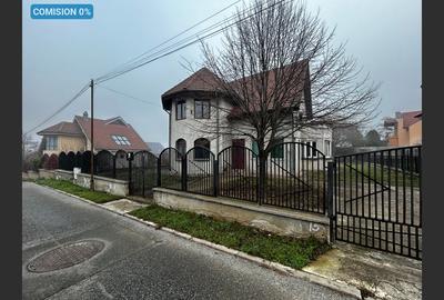 Vila eleganta de inchiriat, locatie excelenta - 1