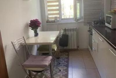 Apartament cu 3 camere decomandat în Brâncoveanu