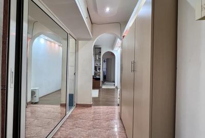 Apartament 4 camere, semidecomandat, 63mp, etaj 2/4 - Zona Dacia - 10