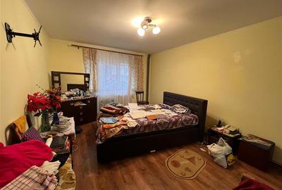 Apartament cu 2 camere decomandat în Tătărași