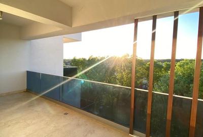 Apartament cu 4 camere în Băneasa