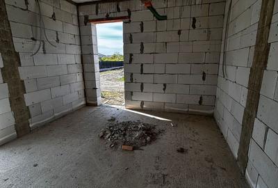 Casa la rosu de vanzare in Alba Iulia - 8