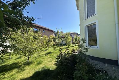 Casă individuală cu 5 camere în Bună Ziua