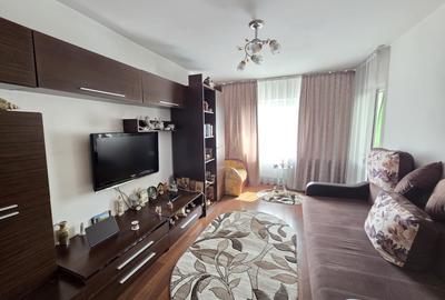 Apartament cu 2 camere decomandat, mobilat în Mircea cel Bătrân