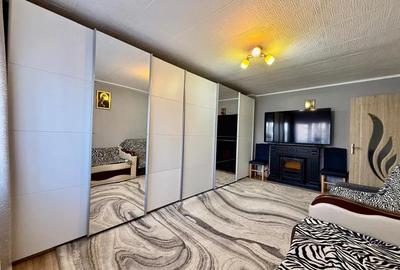 Alzza Real Estate  Apartament 3 camere de vanzare, 64 mp utili, zona centrala F - 1