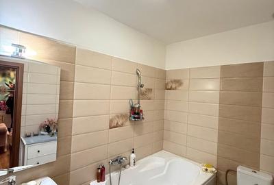 Spatiu comercial de inchiriat Piata Romana bd Magheru - 13