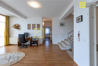 1/2 Duplex  S+D+P+2E, 455 mp in zona centrala a mun. Bacau - 27