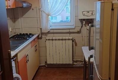 Inchiriez Decomandat 2 camere zona Gara Nicolina -Cantemir I Persoană fizică - 4