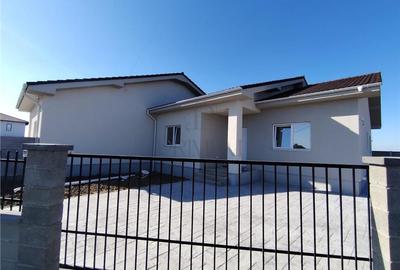 Duplex cu 4 camere în Moșnița Nouă