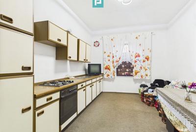 Casă Individuală cu spațiu comercial - Variaș - 24