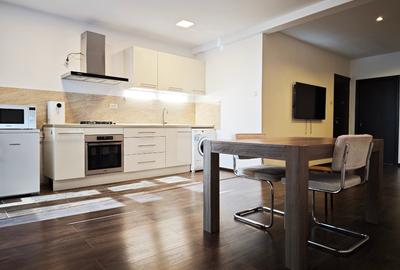 Apartament interbelic generos• Renovări moderne • Strada Armenească - 1