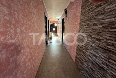 Casa noua 3 camere 300 mp anexe teren liber 1550 mp Margineni - 15