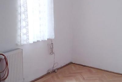 Casa solida parter si pod in zona Floreasca, 4 camere, inaltime 3,5m, garaj - 9