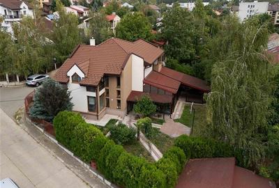 Casă individuală cu 5 camere în Bucium