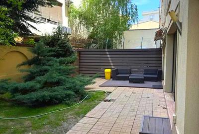 Apartament cu 3 camere semidecomandat în Herăstrău