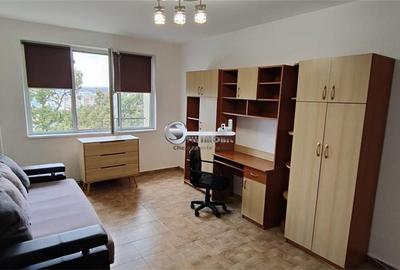 Apartament cu 2 camere decomandat, mobilat în Piața Unirii