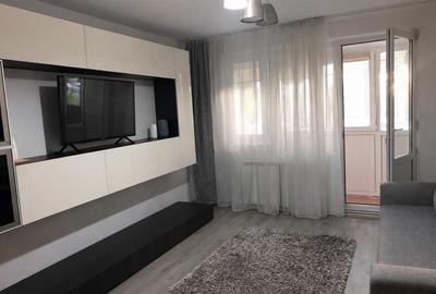 Apartament cu 2 camere decomandat în Podu Roș