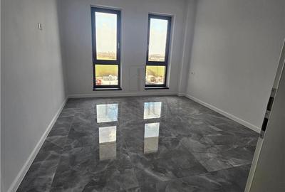 TORONTALULUI - 2 CAMERE - ETAJ INTERMEDIAR - PISCINA - LUX - 2