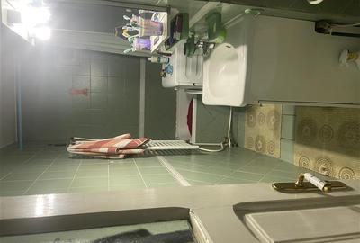 Apartament 2 camerec , zona centrala 2 Stejari , et 2 4, decomandat , centrala t - 12