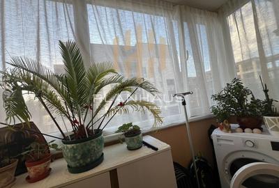 Apartament cu 3 camere decomandat în Ultracentral