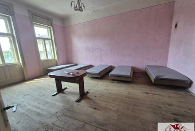 Casa de vanzare in Aiud 3300 mp teren - 2