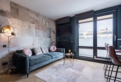 O Vacanță Permanentă în Inima Capitalei, Magheru/Bălcescu - 19