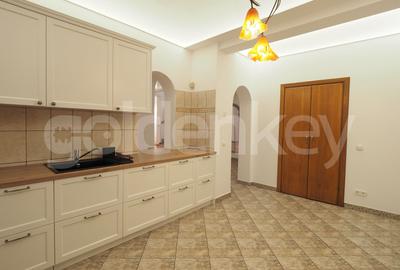 Vila individuala cu 7 camere | piscina | 1000mp teren - 6