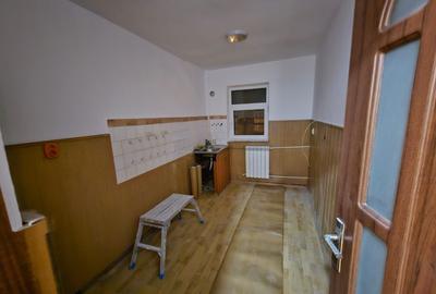Apartament de vânzare - 2