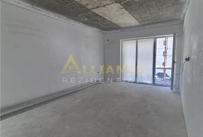 Apartament cu 2 camere decomandat în Apărătorii Patriei