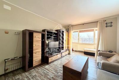 Apartament cu 3 camere decomandat, mobilat în Girocului