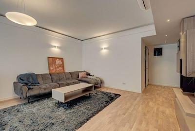 4 CAMERE MOBILAT ROVERE, CU BOXA SI GARAJ - 1