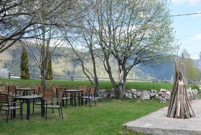 Vanzare hotel in zona superba de munte cu priveliste incredibila din camere - 17