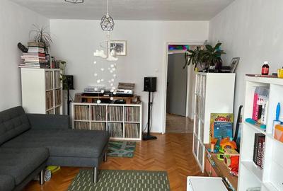 Vand apartament 2 camere cu balcon zona CEC - Calea Dumbravii - 1