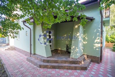 Birou, de 171 mp, în Cug